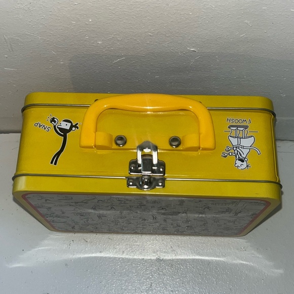 Diary of a Wimpy Kid Metal Lunchbox w/puzzle! - Picture 3 of 6